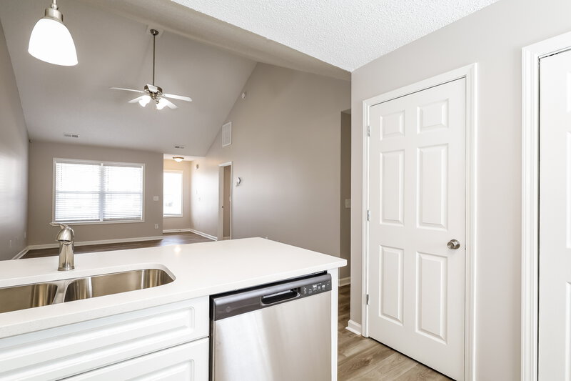 1,460/Mo, 449 Guiness Pl Rock Hill, SC 29730 Kitchen View 4