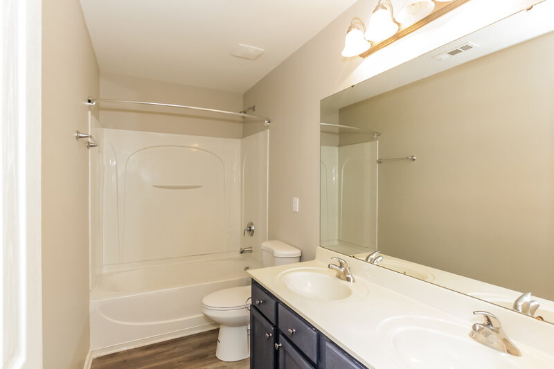 2,600/Mo, 1028 Marcus St Indian Land, SC 29707 Bathroom View