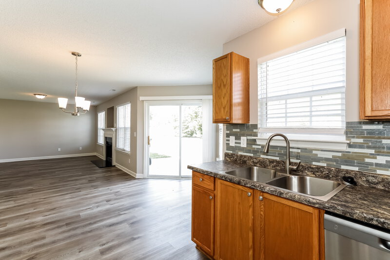 2,255/Mo, 2790 Ramble Wood Ct Rock Hill, SC 29730 Kitchen View 2