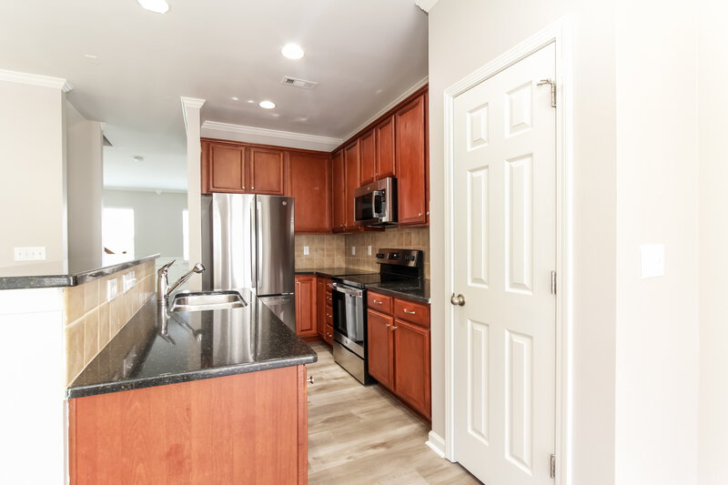 2,120/Mo, 8719 Lenox Pointe Dr Charlotte, NC 28273 Misc View 5