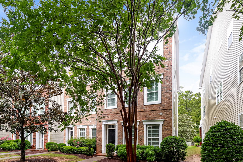 2,445/Mo, 9948 Evergreen Terrace Dr Charlotte, NC 28277 Front View