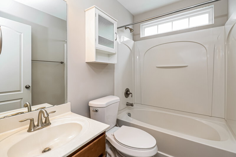 2,445/Mo, 9948 Evergreen Terrace Dr Charlotte, NC 28277 Bathroom View