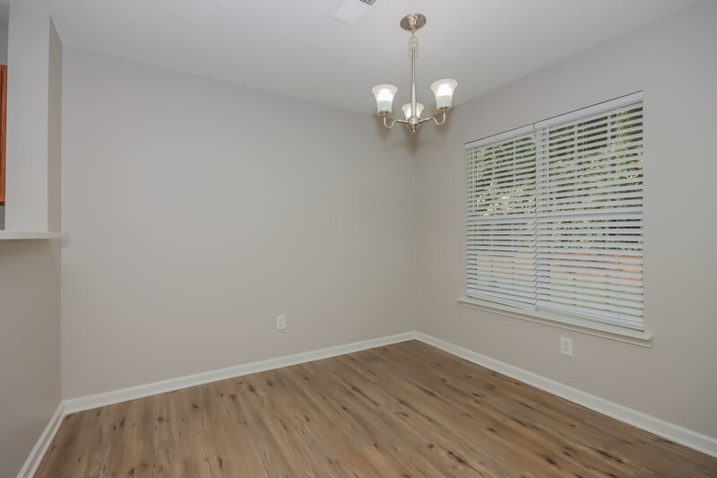 2,670/Mo, 8042 Christmas Ct Charlotte, NC 28216 Dining Room View