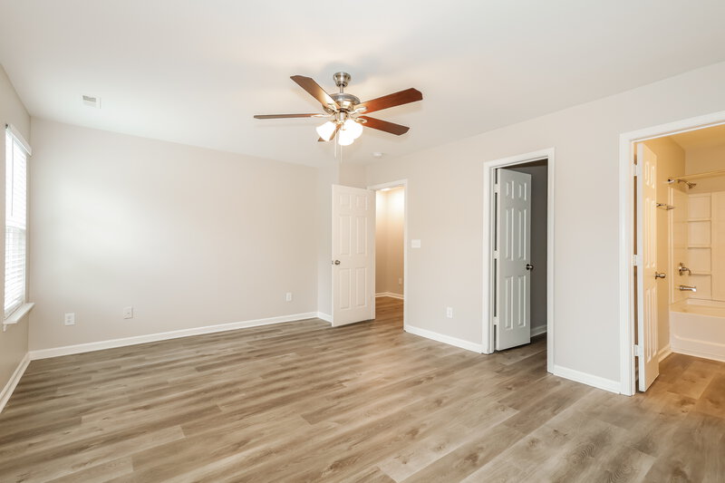 1,965/Mo, 14072 Singleleaf Ln Charlotte, NC 28278 Main Bedroom View 2
