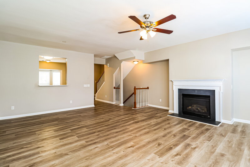 2,245/Mo, 10480 Alexander Martin Ave Charlotte, NC 28277 Living Room View 2