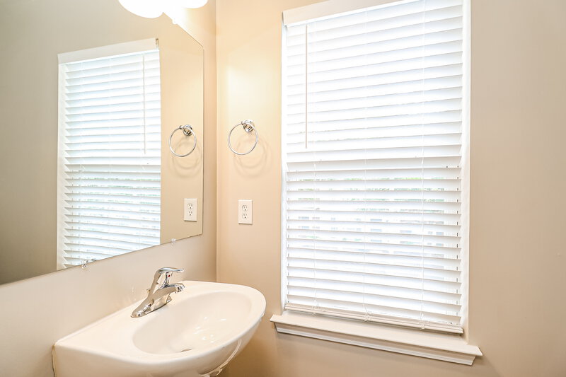 2,245/Mo, 10480 Alexander Martin Ave Charlotte, NC 28277 Bathroom View 2