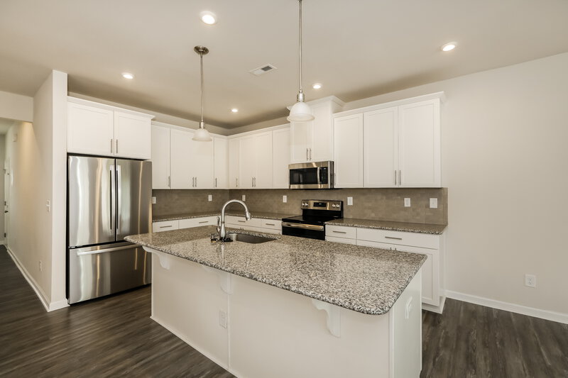2,375/Mo, 307 Pond Place Ln Matthews, NC 28104 Kitchen View 2