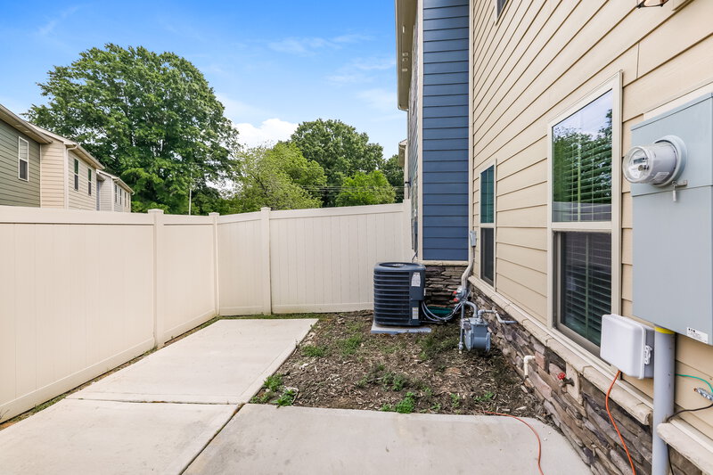 2,375/Mo, 307 Pond Place Ln Matthews, NC 28104 Rear View