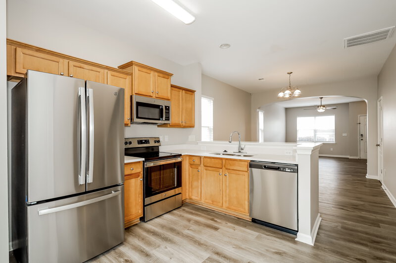 1,715/Mo, 13635 Calloway Glen Dr Charlotte, NC 28273 Kitchen View 3