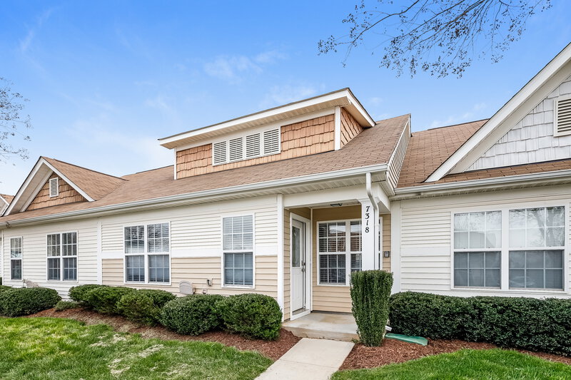 1,715/Mo, 7318 Hollow Brook Ct Fort Mill, SC 29707 External View