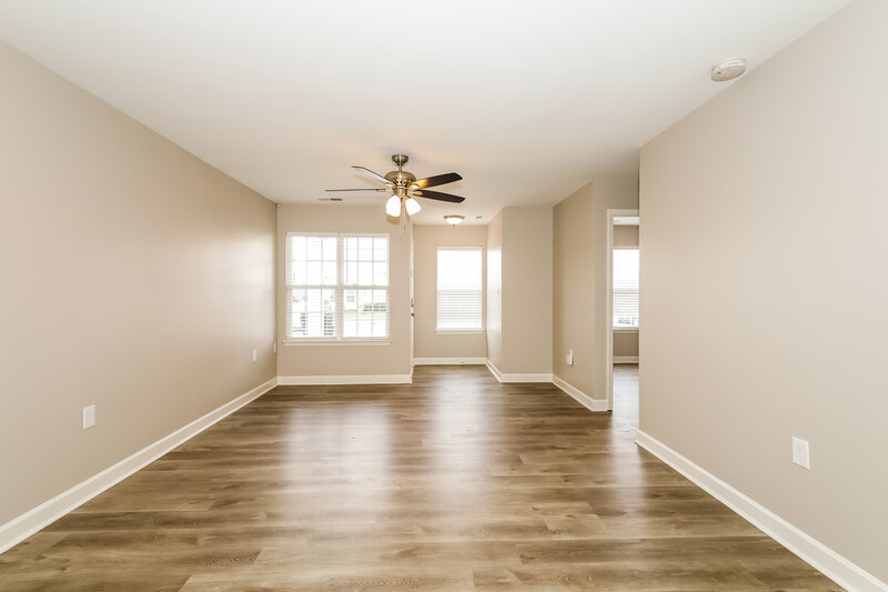 1,715/Mo, 7318 Hollow Brook Ct Fort Mill, SC 29707 Living Room View 3