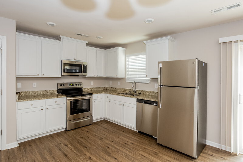 1,740/Mo, 857 Joselynn Dr Gastonia, NC 28054 Kitchen View