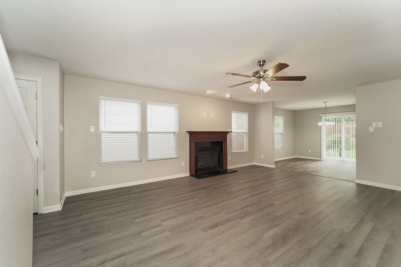 2,155/Mo, 4142 Kellybrook Dr Concord, NC 28025 Living Room View 2