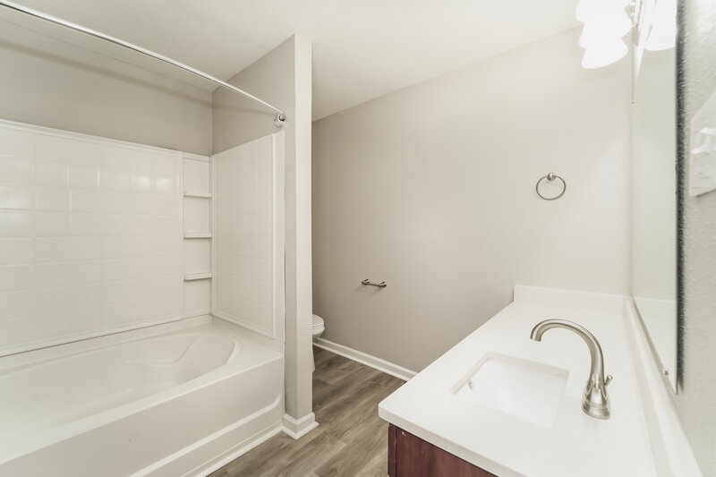 2,155/Mo, 4142 Kellybrook Dr Concord, NC 28025 Main Bathroom View