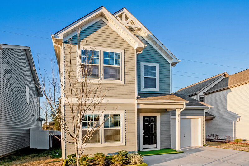 1,895/Mo, 12946 Hill Pine Rd Midland, NC 28107 Front View 2