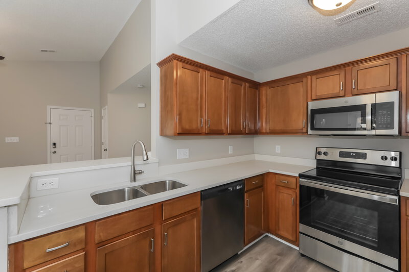 2,740/Mo, 12104 Stewarts Crossing Dr Charlotte, NC 28215 Kitchen View 2