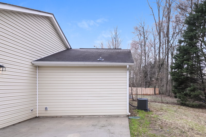 2,740/Mo, 12104 Stewarts Crossing Dr Charlotte, NC 28215 Rear View