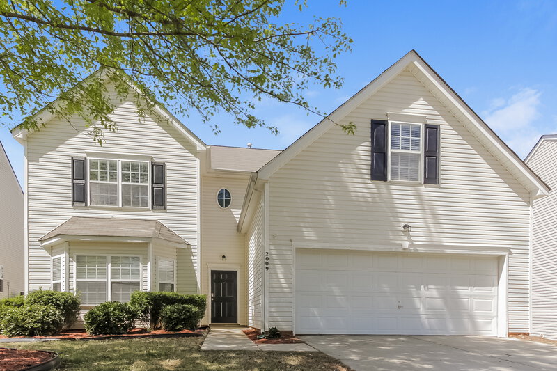 2,330/Mo, 2009 Darbywine Dr Charlotte, NC 28216 Misc View