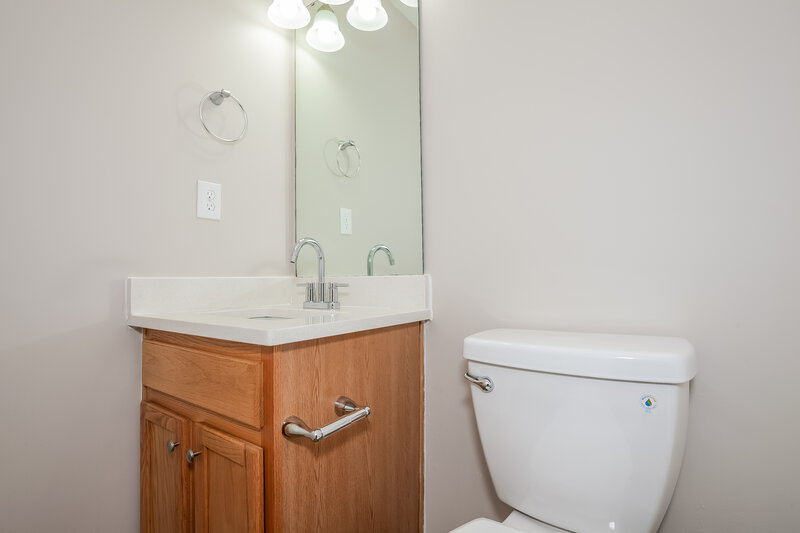 1,975/Mo, 3035 Teton Dr Gastonia, NC 28054 Bathroom View