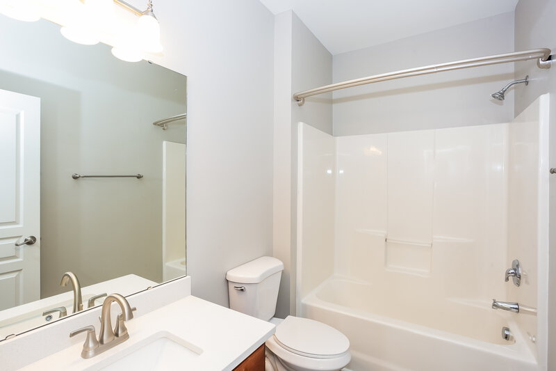 1,680/Mo, 3220 Elliot Jacob Ave Kannapolis, NC 28083 Bathroom View