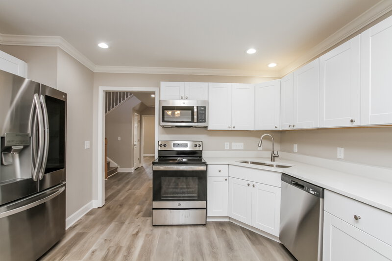 2,435/Mo, 5118 Chestnut Knoll Ln Charlotte, NC 28269 Kitchen View
