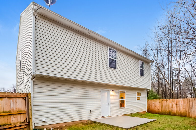2,145/Mo, 3202 Kayla Ln Charlotte, NC 28215 Rear View 2