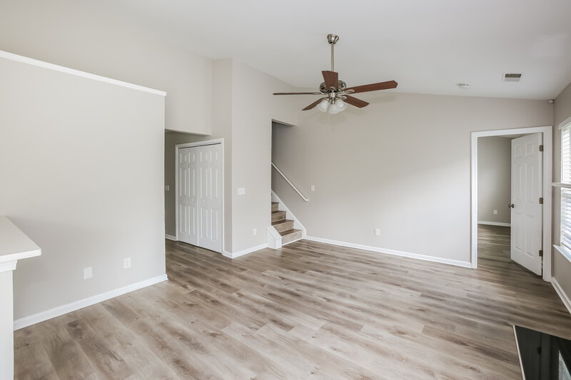 1,925/Mo, 5225 Hildreth Ct Concord, NC 28025 Living Room View