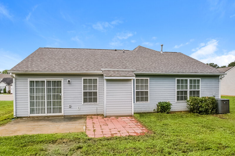 1,925/Mo, 5225 Hildreth Ct Concord, NC 28025 Rear View