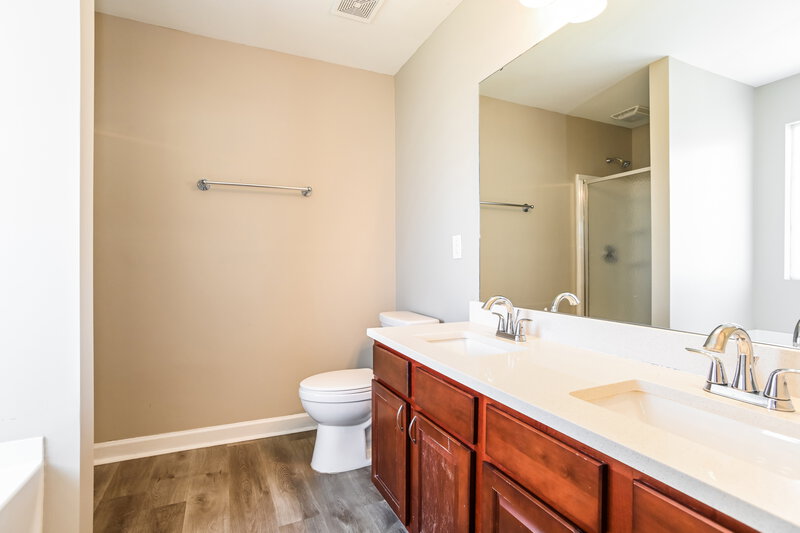 3,620/Mo, 1016 Yellow Bee Rd Indian Trail, NC 28079 Main Bathroom View