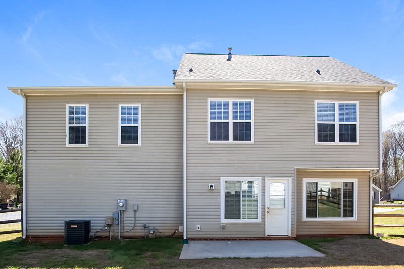 2,105/Mo, 4627 Waterbell Ln Waxhaw, NC 28173 Rear View 2