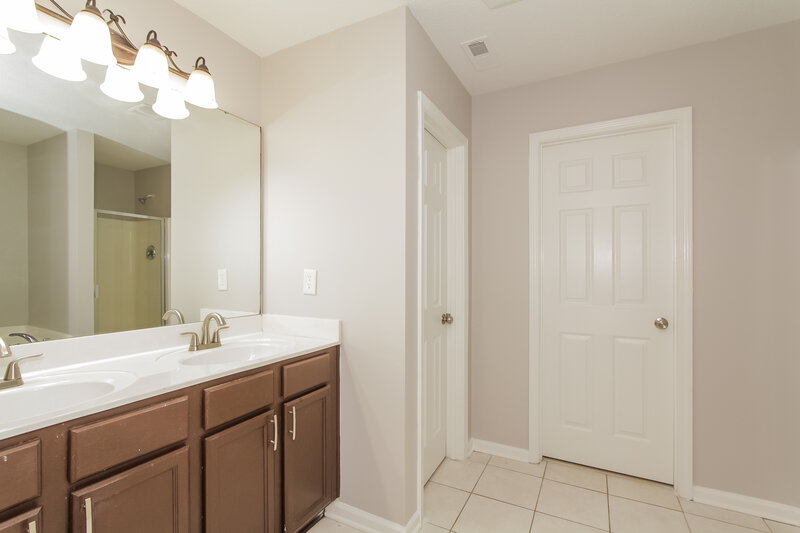 2,295/Mo, 11704 Village Pond Dr Unit 14 Charlotte, NC 28278 Misc View 11