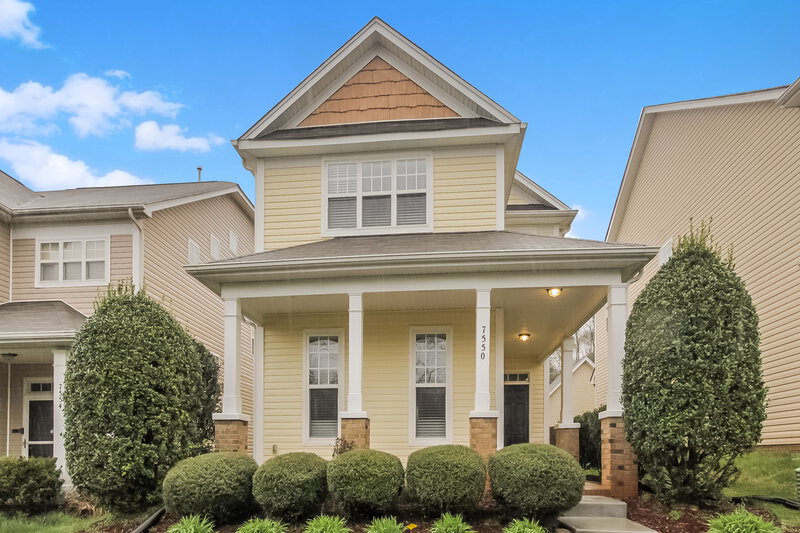 2,130/Mo, 7550 Coastal Way Huntersville, NC 28078 Front View