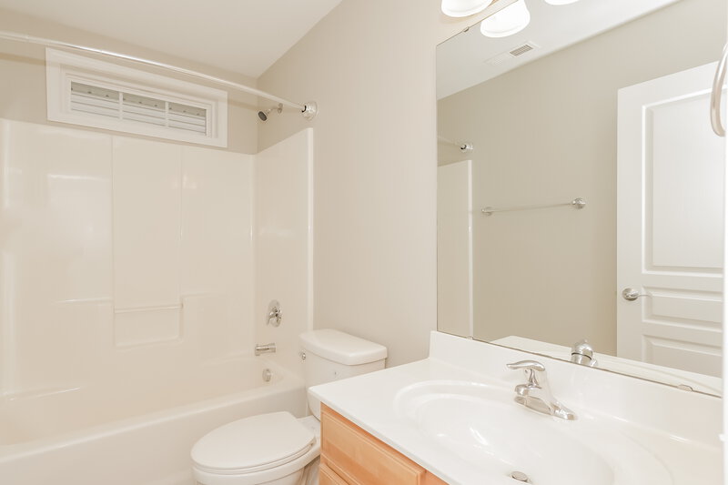 2,130/Mo, 7550 Coastal Way Huntersville, NC 28078 Bathroom View