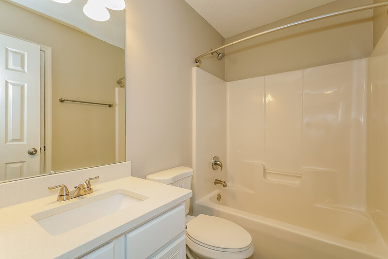 1,720/Mo, 3031 Salmon River Dr Monroe, NC 28110 Bathroom View