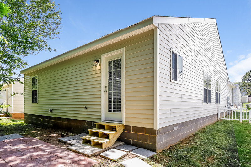 1,720/Mo, 3031 Salmon River Dr Monroe, NC 28110 Rear View