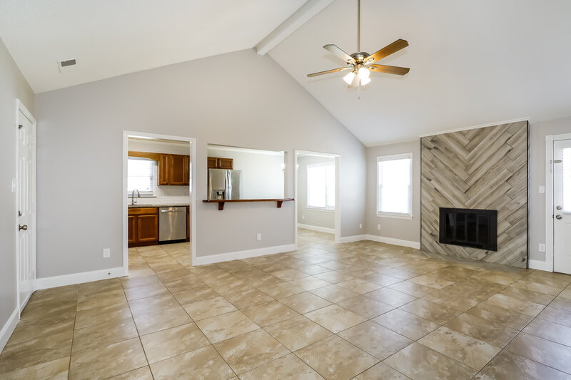 2,340/Mo, 14913 Forest Mist Way Charlotte, NC 28273 Living Room View 2
