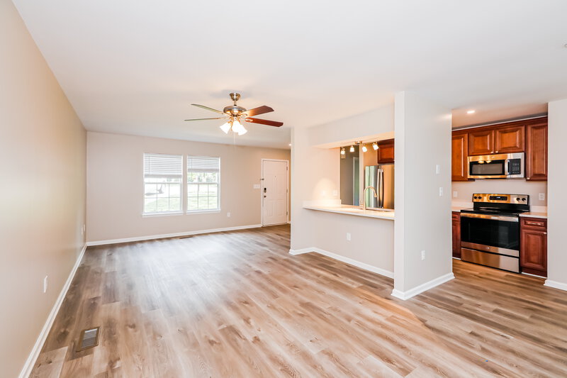 2,335/Mo, 703 Selma Burke Ln Matthews, NC 28105 Living Room View