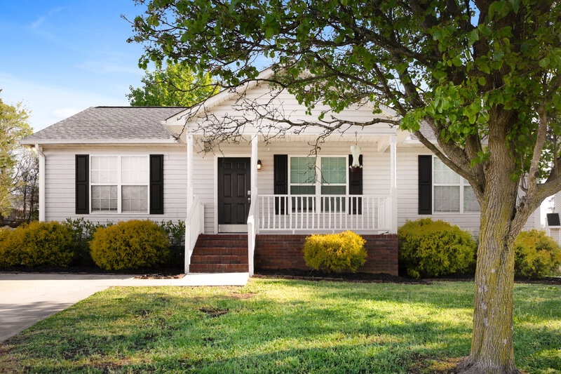 1,785/Mo, 1019 Castle Rock Ct # A1 Concord, NC 28025 Front View