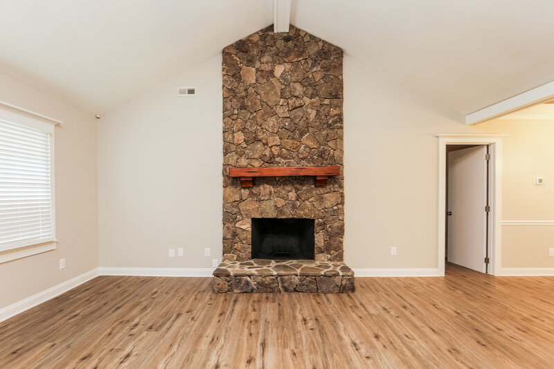 2,065/Mo, 105 Interlaken Pl Huntersville, NC 28078 Living Room View