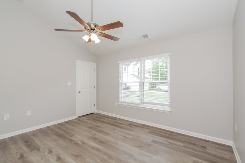 2,130/Mo, 10129 Green Hedge Ave Charlotte, NC 28269 Main Bedroom View