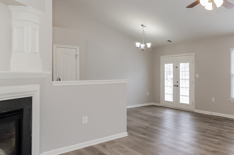 2,130/Mo, 10129 Green Hedge Ave Charlotte, NC 28269 Main Bedroom View 3