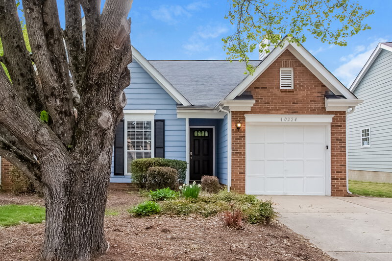 2,020/Mo, 10224 Brawley Ln Charlotte, NC 28215 Front View