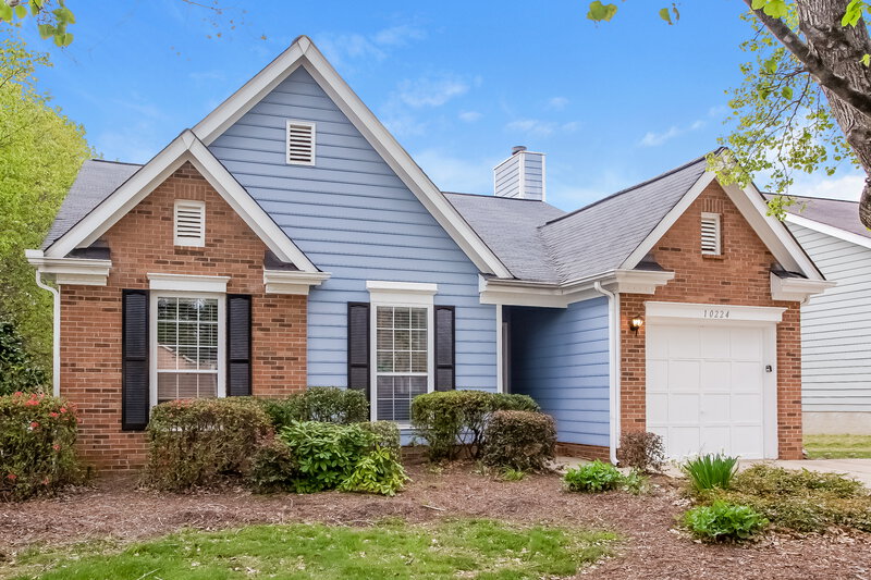 2,020/Mo, 10224 Brawley Ln Charlotte, NC 28215 Front View 2