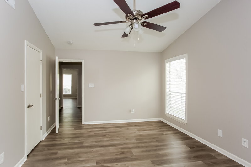 2,020/Mo, 10224 Brawley Ln Charlotte, NC 28215 Main Bedroom View