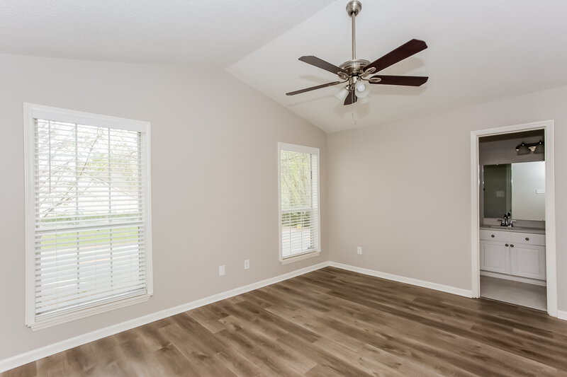 2,020/Mo, 10224 Brawley Ln Charlotte, NC 28215 Main Bedroom View 2