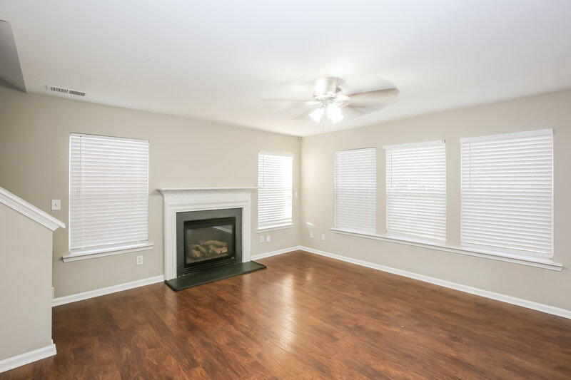 1,925/Mo, 2894 Deep Cove Dr NW Concord, NC 28027 Living Room View