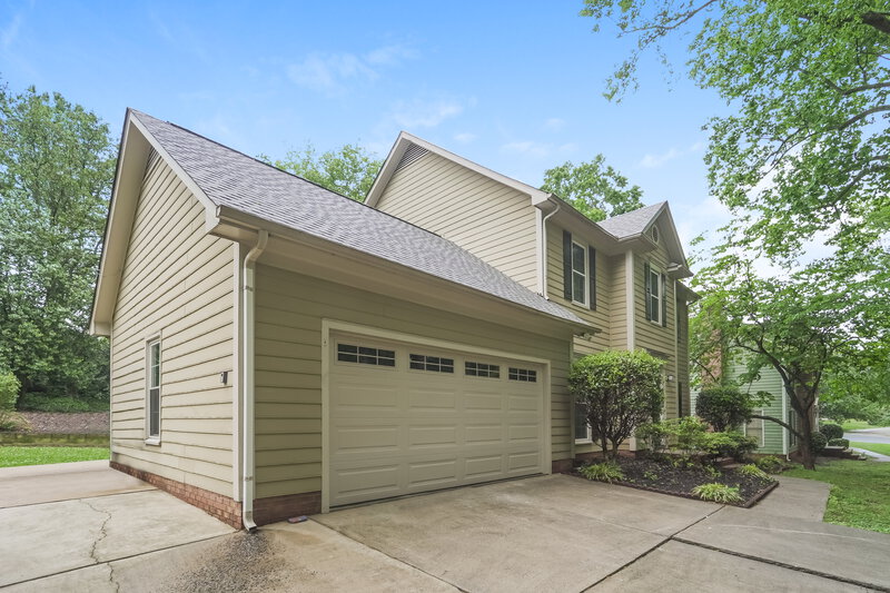 2,050/Mo, 1627 Bear Mountain Rd Charlotte, NC 28214 Side View