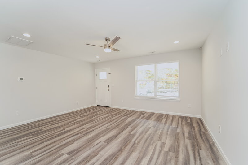 2,120/Mo, 1350 Mason St Unit 272 Kannapolis, NC 28081 Living Room View