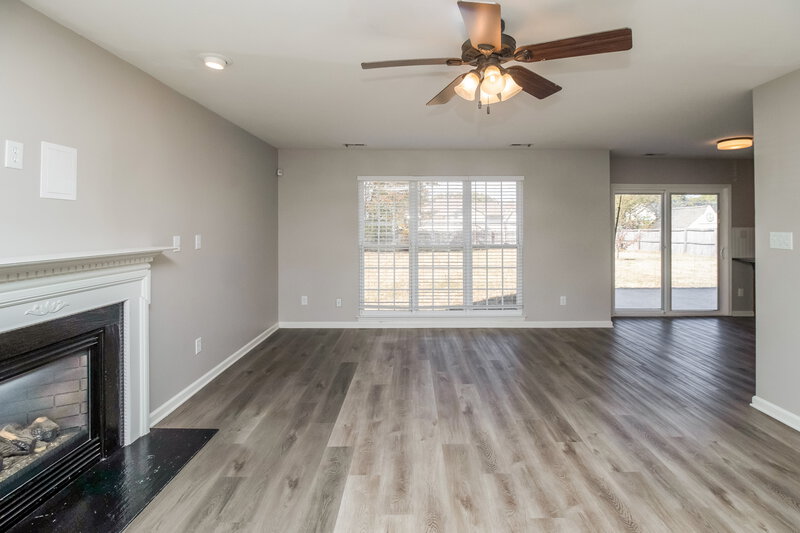 1,940/Mo, 4262 Millet St SW Concord, NC 28027 Living Room View 2