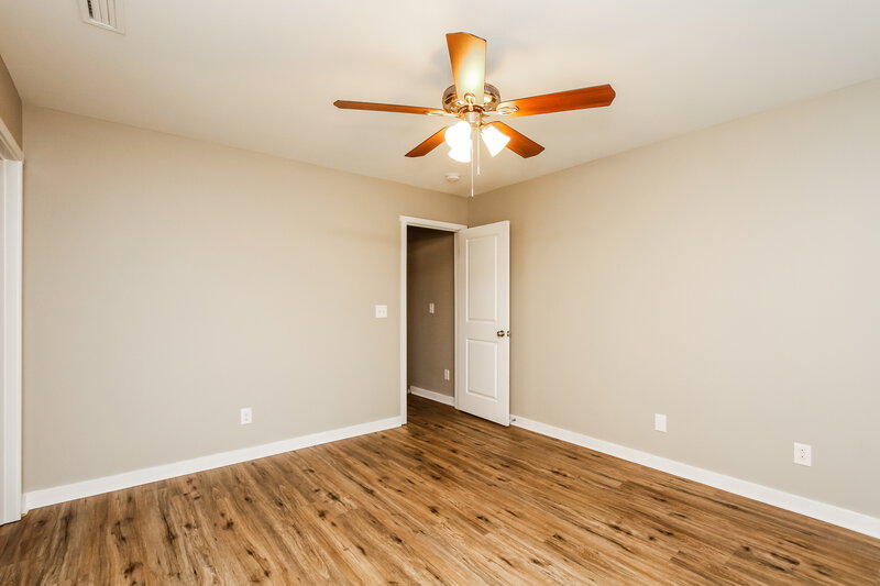 1,785/Mo, 11551 McDunkeld Dr Huntersville, NC 28078 Main Bedroom View 2